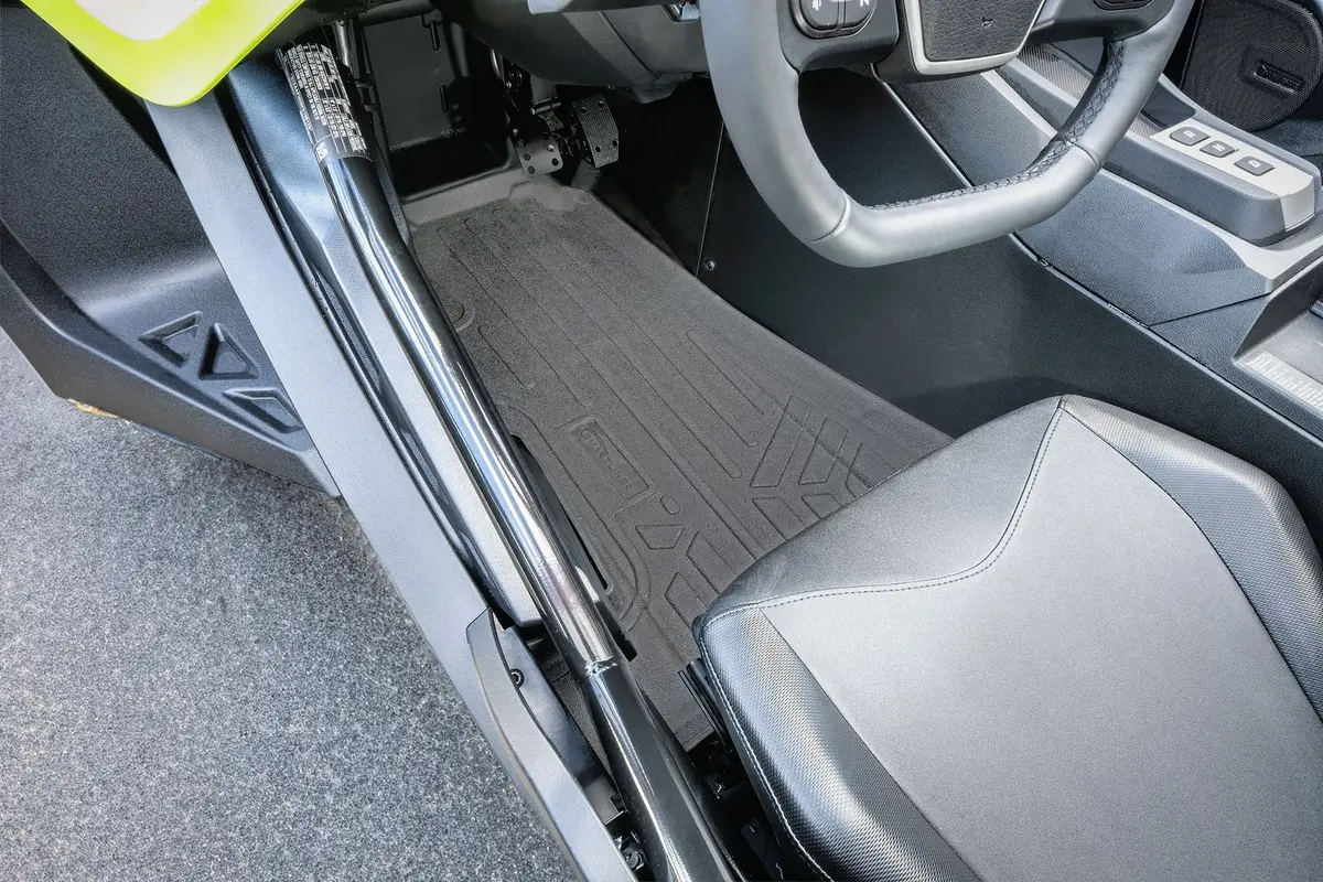 Floor Liner First Row Slingshot 2