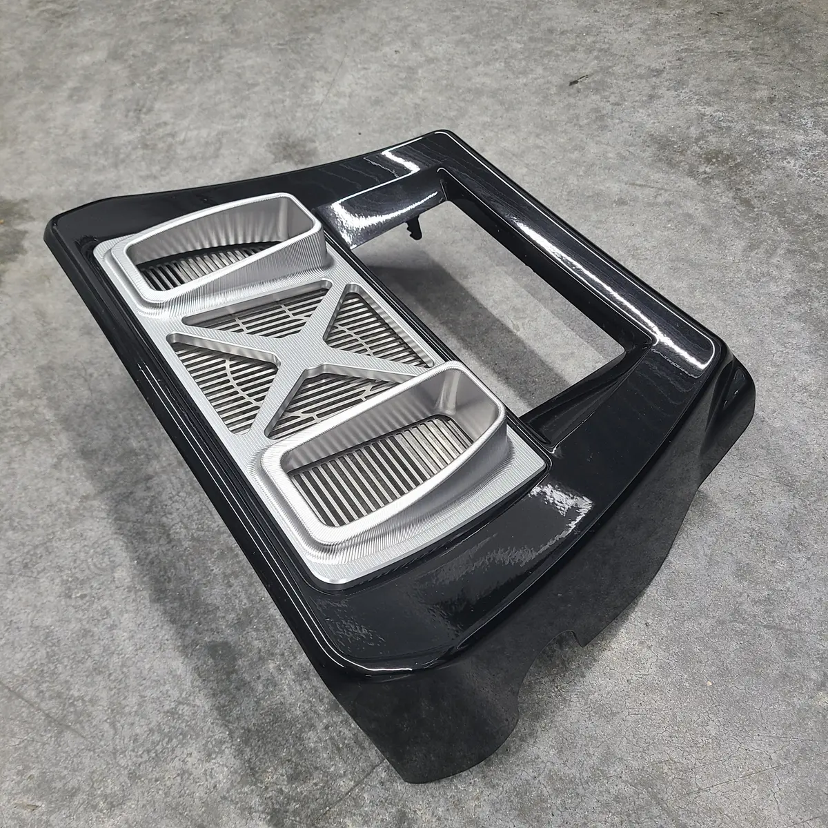 2024+ Harley Davidson Touring Front Radiator Cover Grill 1