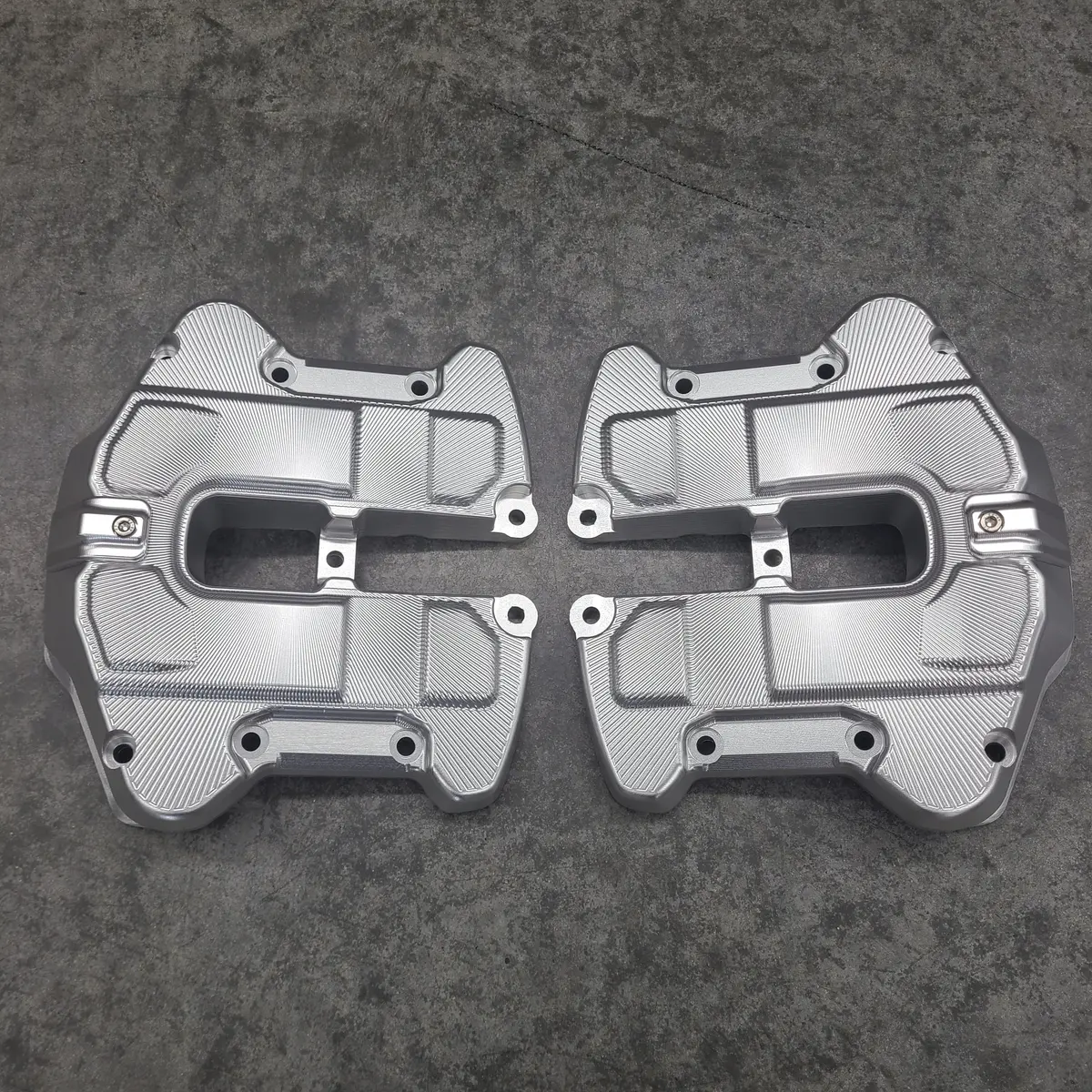 Harley Davidson M8 Billet Rocker Covers 1