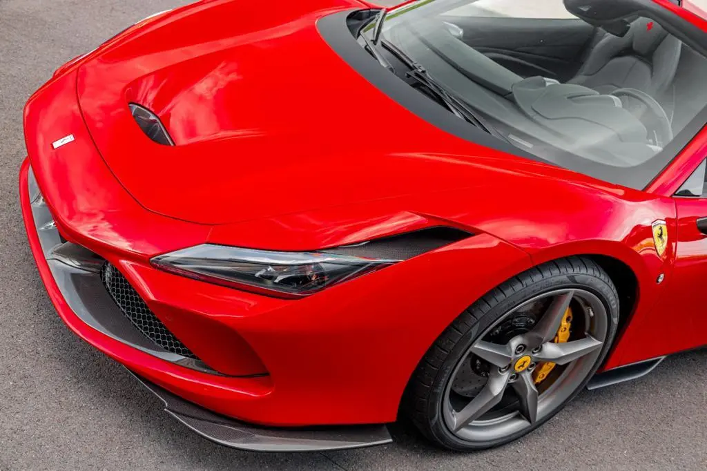 Capristo Carbon Fiber Side Air Guides (L/R) - Ferrari F8 1