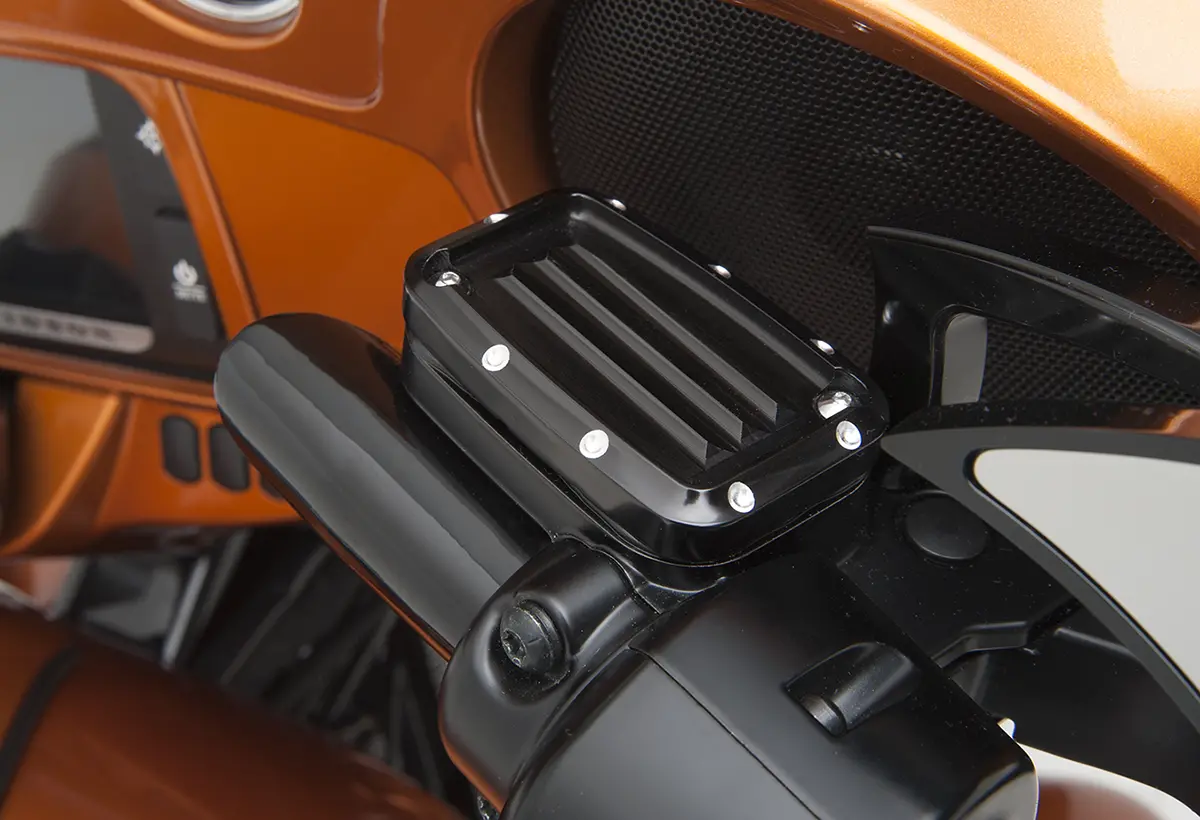 Covingtons Master Cylinder Cover - Brake - Front 3