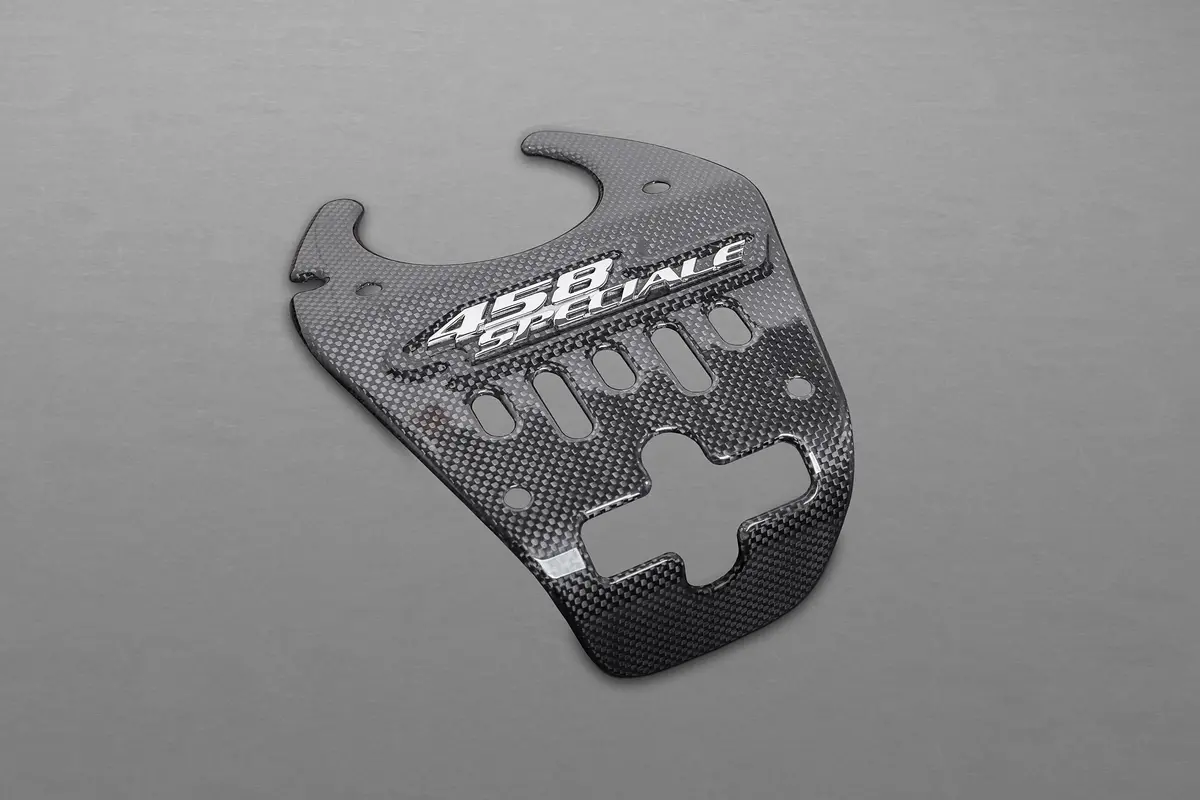 Capristo Carbon Fiber Lock Cover - Ferrari 458 Speciale 1