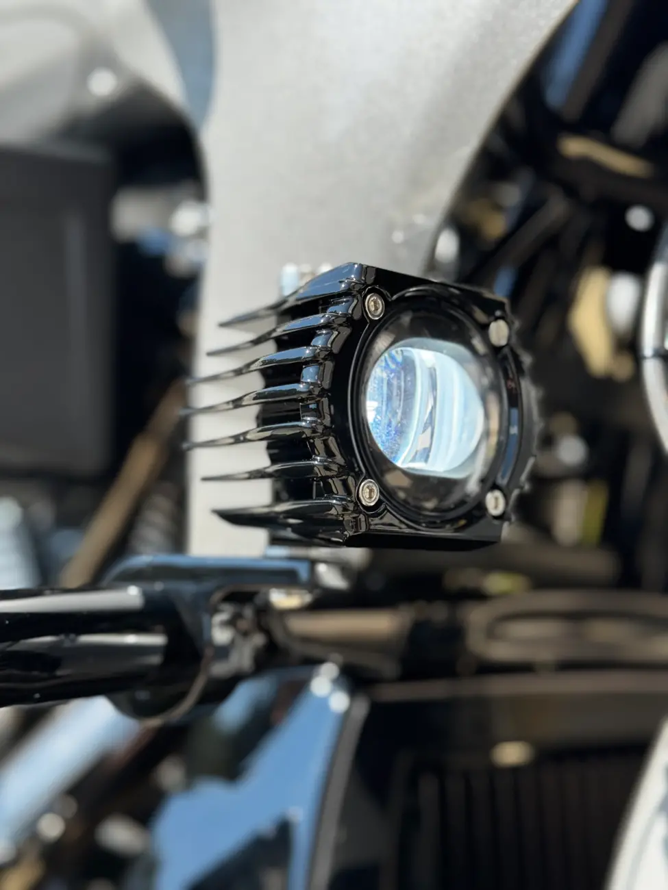 Custom Dynamics Fog Light - White/Clear - Harley-Davidson® Sd-Fog-3W 2