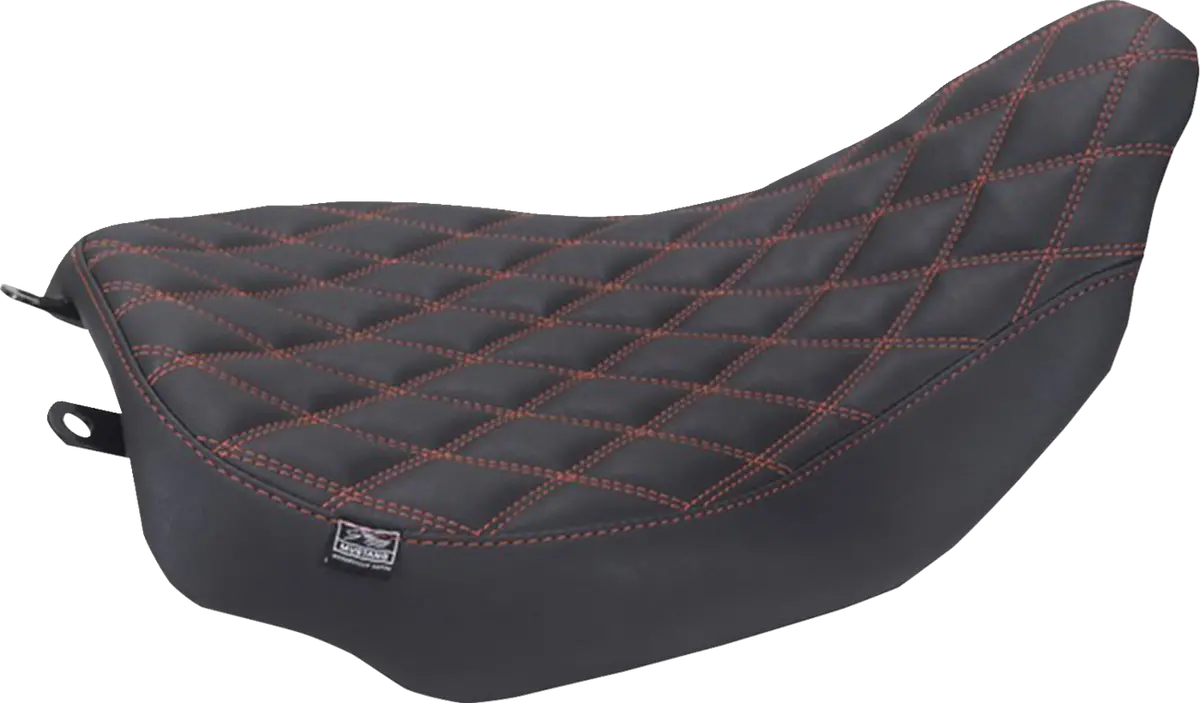 Mustang Runaround™ Solo Seat - Double Diamond - American Beauty Stitch - Flt/Flh '23-'25 88020Ab 1