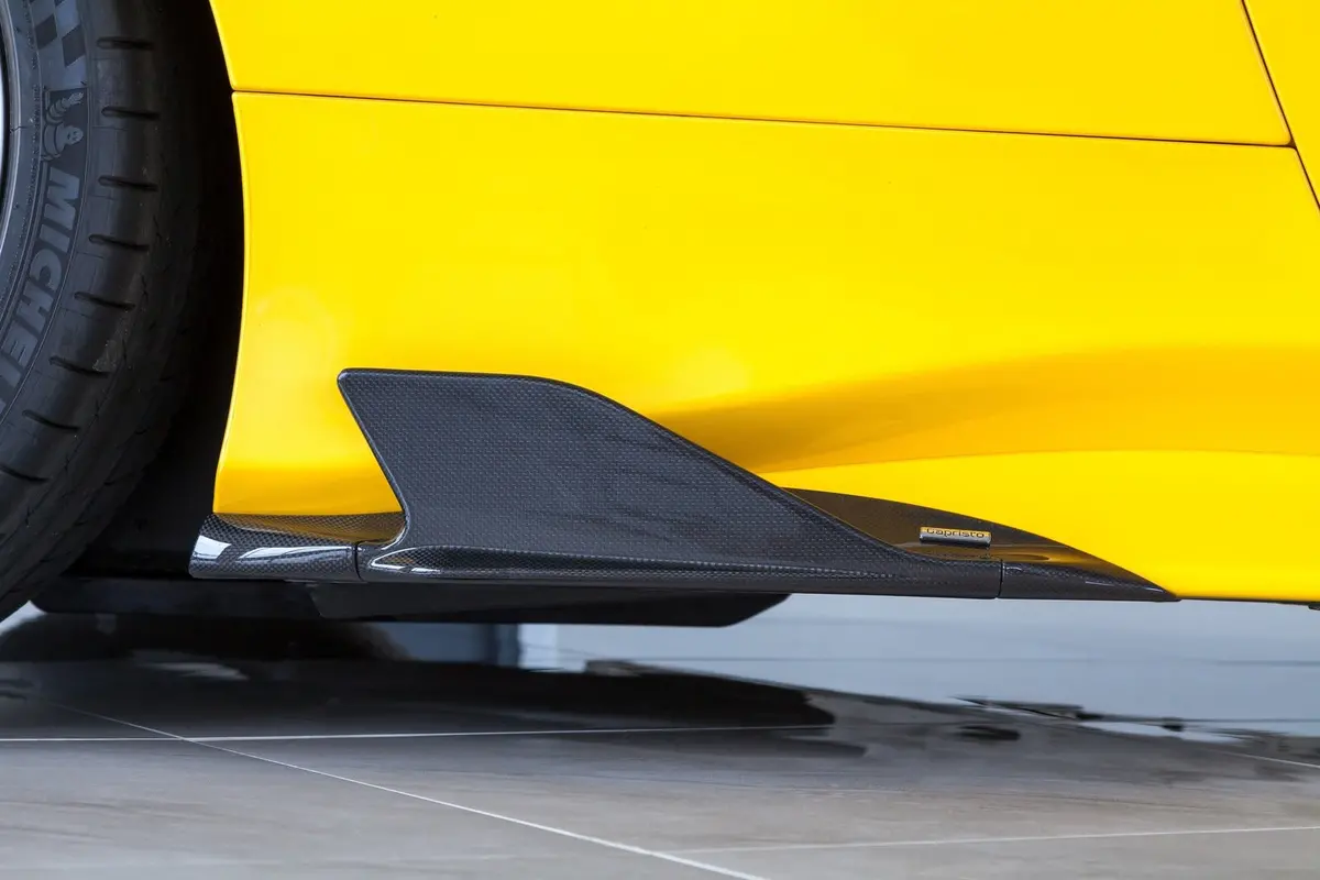 Capristo Carbon Fiber Side Fins - Ferrari 488 1