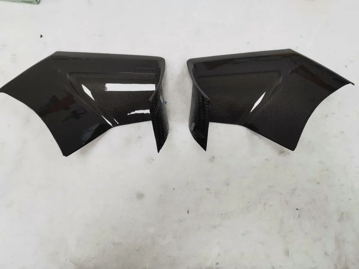 Capristo Carbon Fiber Rear Spoiler Duct Cover - Ferrari 488 Pista (Coupe) 1