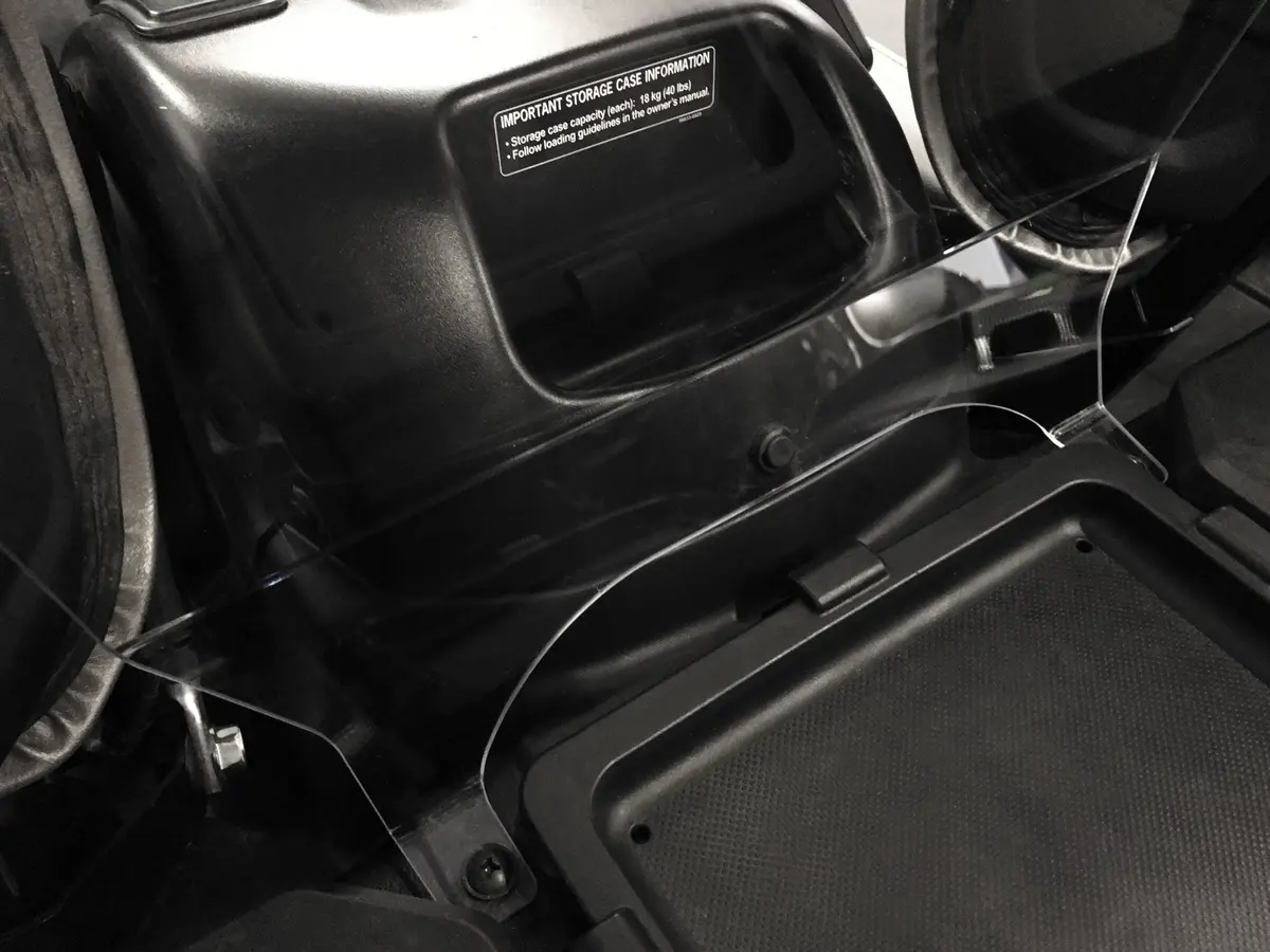 Rear Windshield Clr Kaw 2