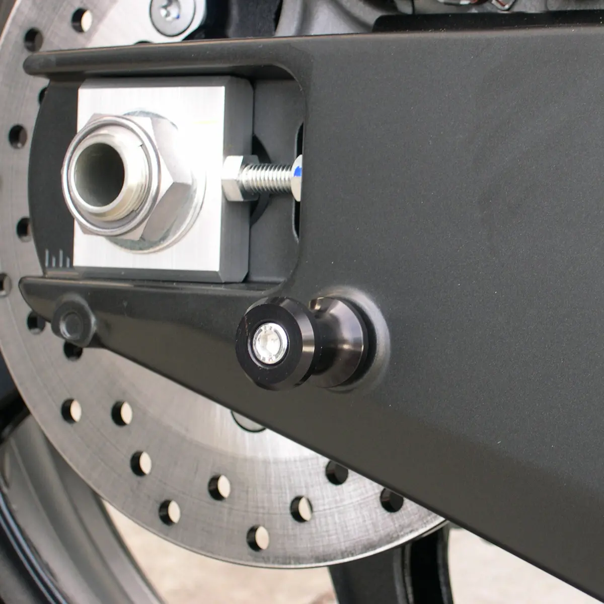 Swingarm Spools Black 8Mm 1
