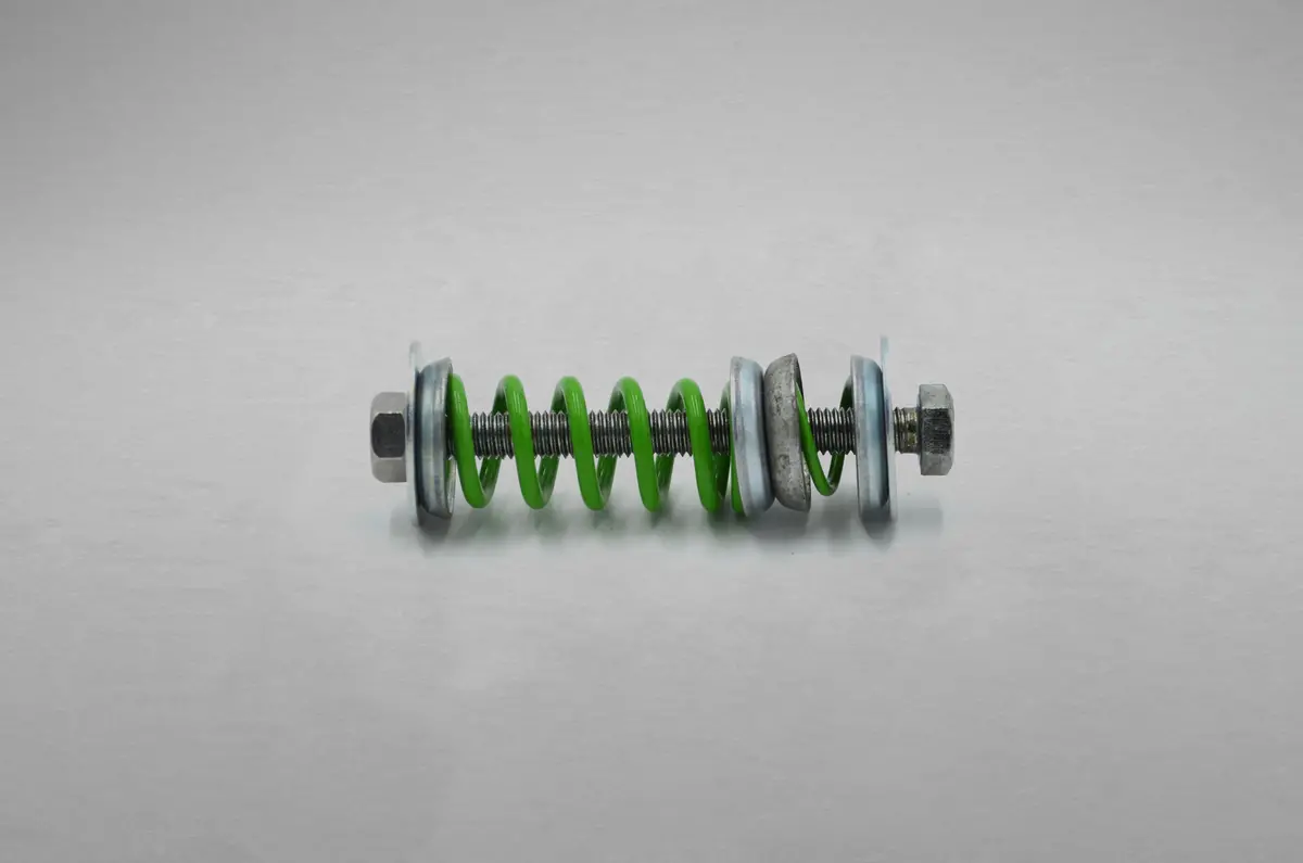 Capristo Exhaust Mounting Bracket Kit Spring Set 1