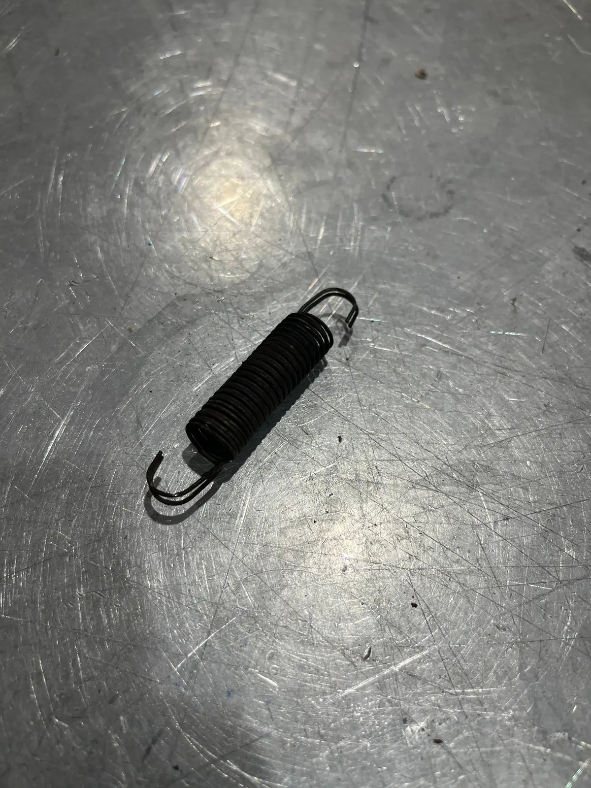 6.9/7.3 Idi Throttle Return Spring 1