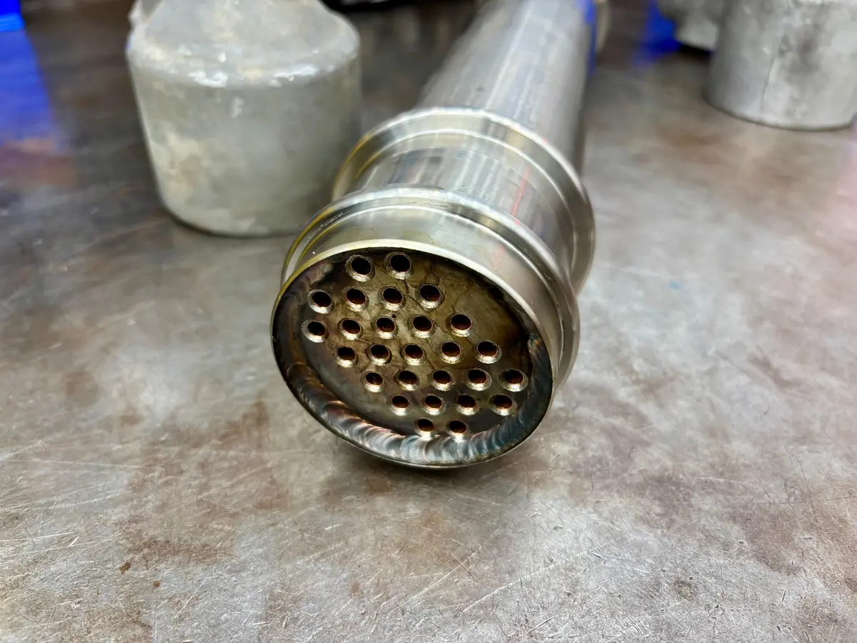 Cdd 6.9/7.3 Idi Stainless Steel Oil Cooler 2