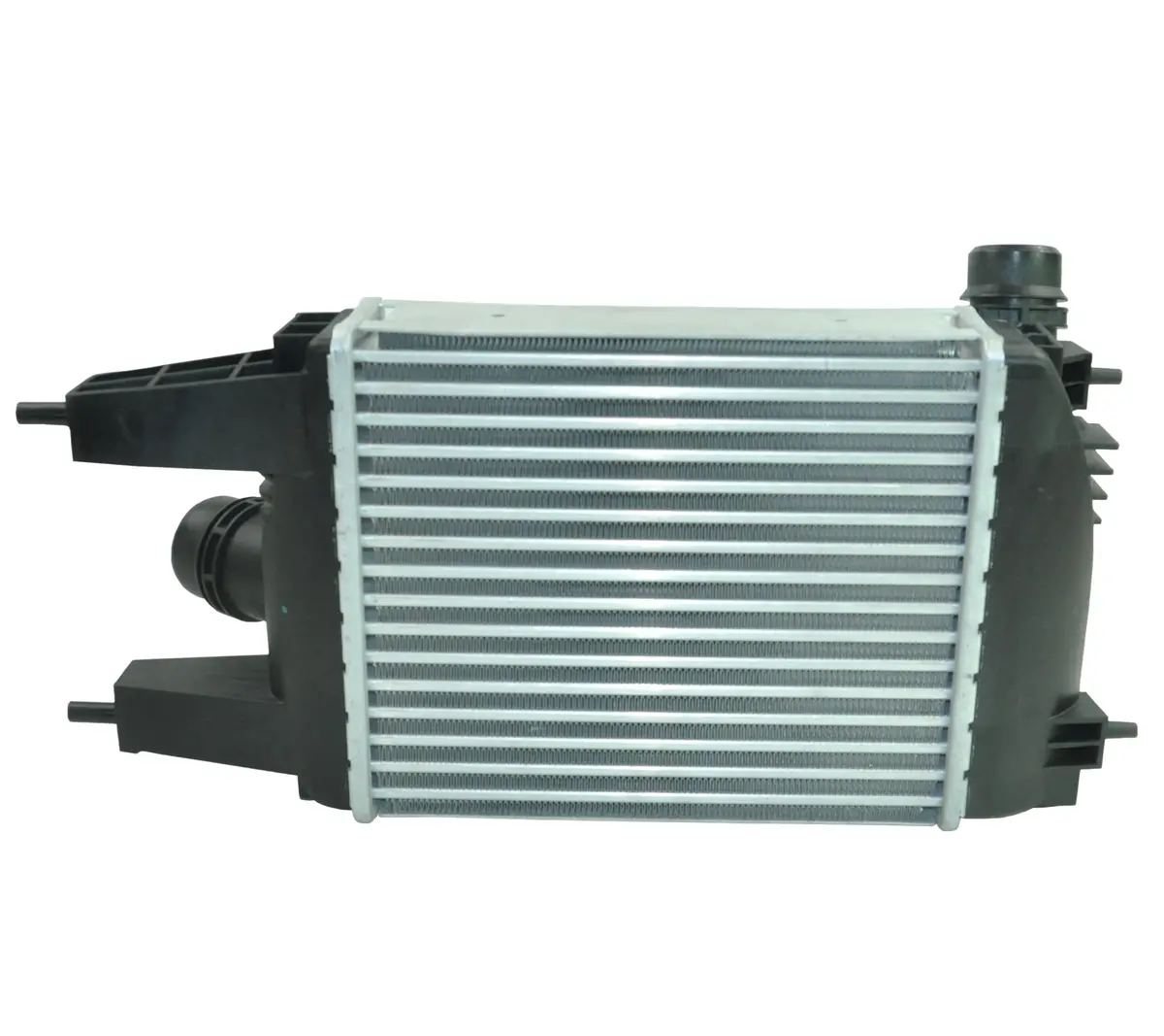 Charge Air Intercooler For Nissan: Juke, Pulsar 1