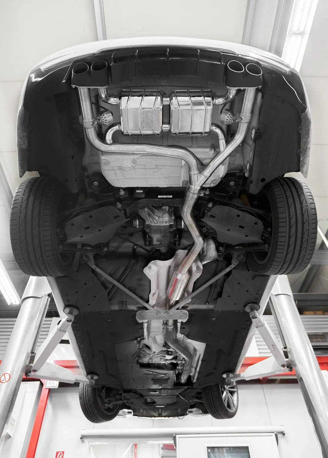 Capristo Valved Exhaust, Mid-Silencer + Skirt Diffuser (Ces3) - Bmw 428I 1