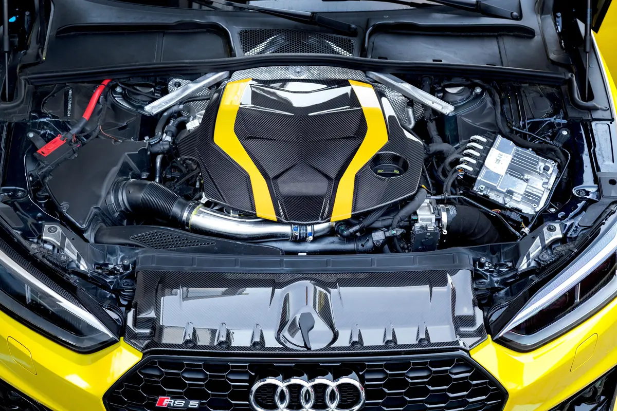 Capristo Carbon Fiber Engine Cover + Lock Cover Set - Audi Rs5 (F5) 1