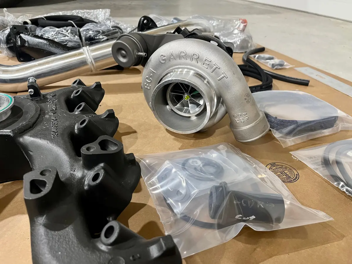 Cdd Stage 2 Intercooled Idi Turbo Kit (Stock Up To 400Hp) 2
